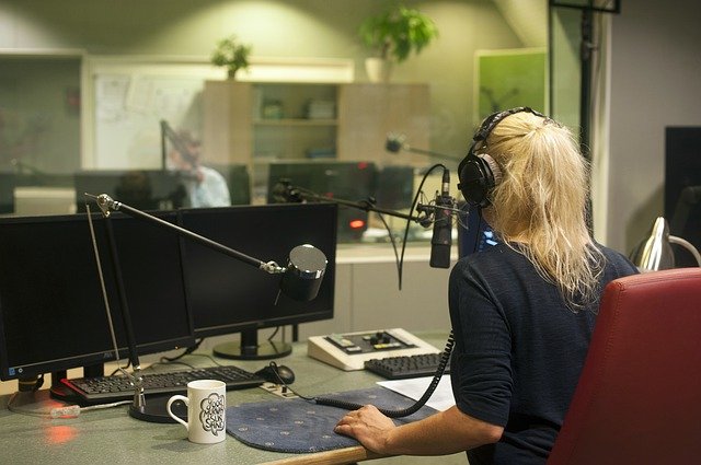Prywatne stacje radiowe powołały związek pracodawców MOC FM