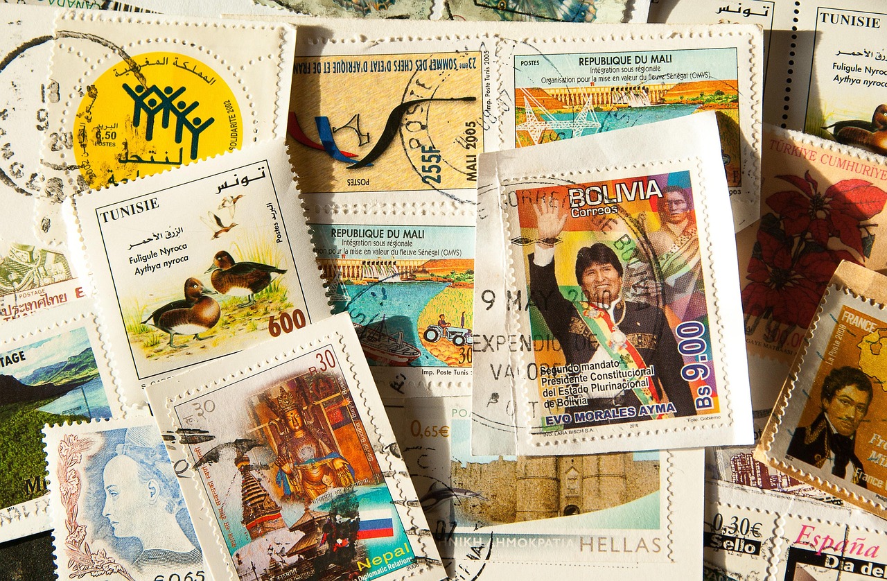 Sklep ze znaczkami pocztowymi – miejsce dla miłośników filatelistyki i polskich znaczków pocztowych