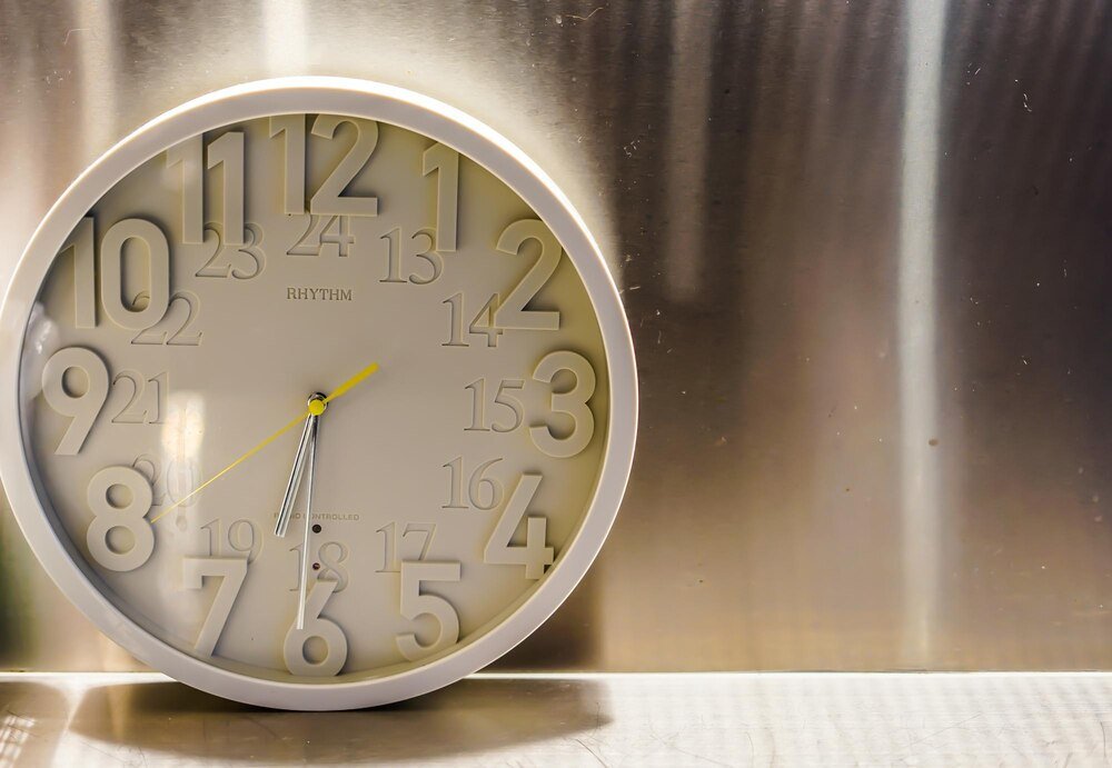 13:13 znaczenie – co oznacza ta godzina?