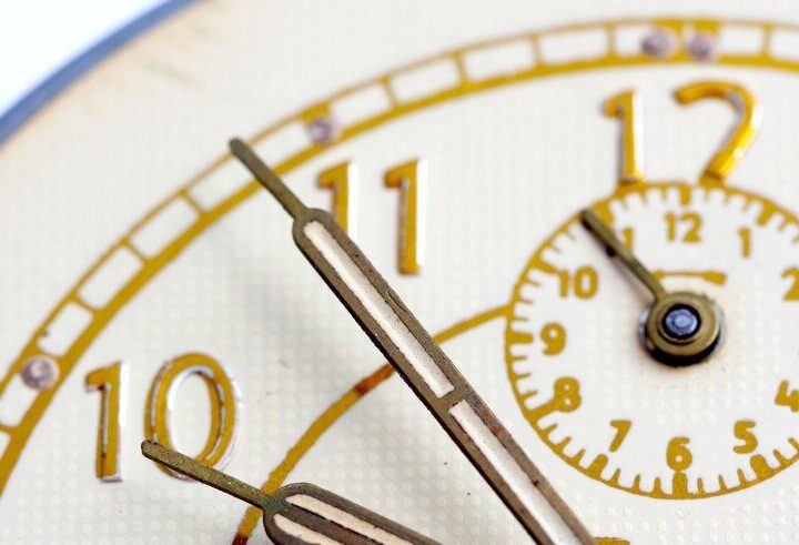 16:16 znaczenie – symbolika i możliwe interpretacje