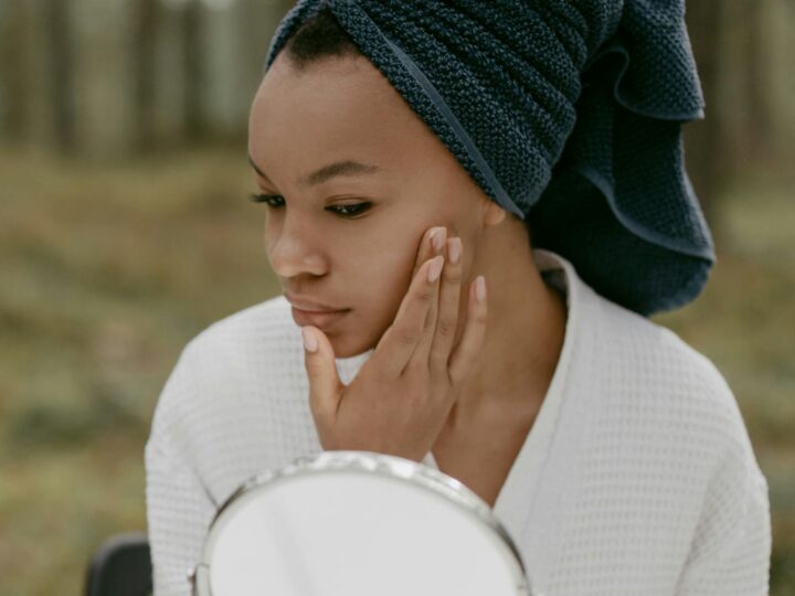 Joga twarzy – naturalna droga do młodego wyglądu i harmonii