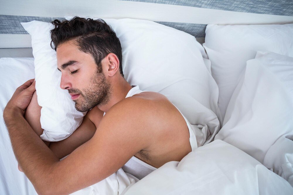 Sennik mundur wojskowy – dyscyplina, hierarchia i poczucie obowiązku