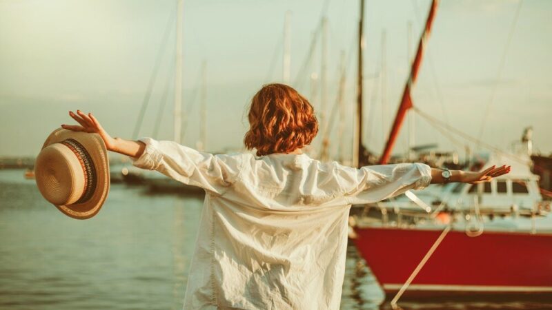 Sennik płynąć statkiem – życiowa podróż i zmiana kierunku