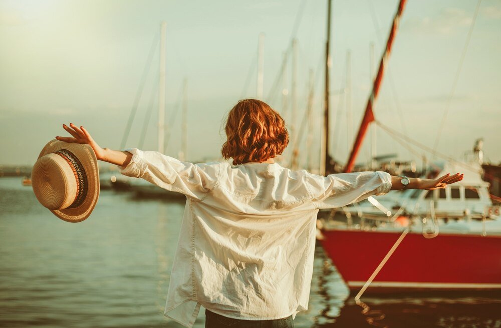 Sennik płynąć statkiem – życiowa podróż i zmiana kierunku