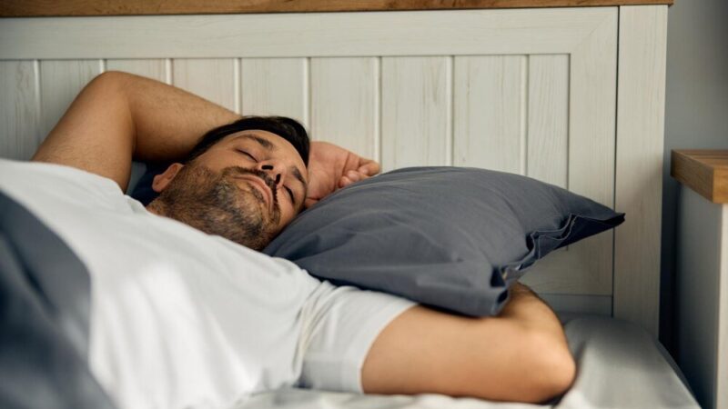 Sennik zatrzymanie przez policję – poczucie winy i ograniczeń