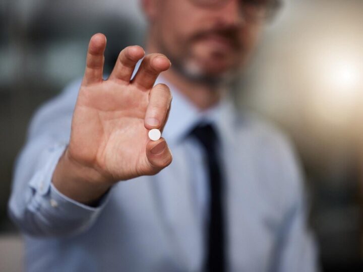 Sennik zgubienie obrączki – lęk o związek i zobowiązania