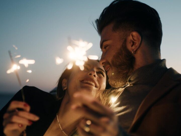 Życzenia urodzinowe dla ukochanego mężczyzny – romantyczne i wyjątkowe teksty