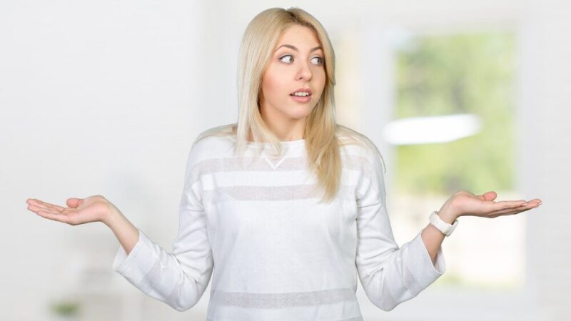 Monochromatyczny – co to znaczy i w jakim kontekście używać?