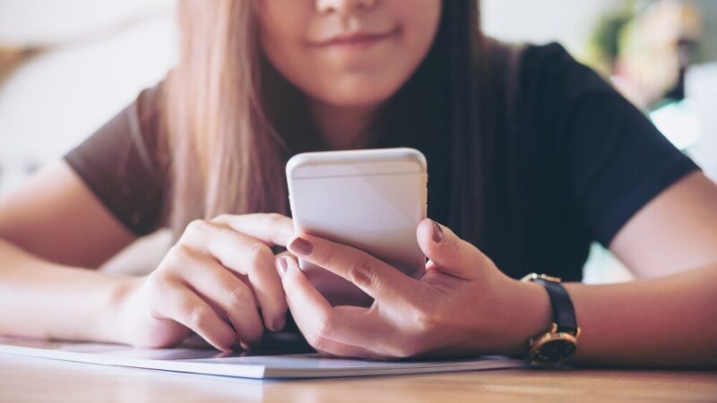 O czym można pisać z chłopakiem?