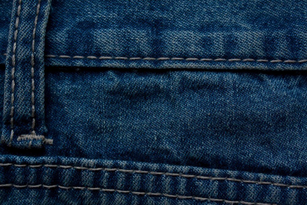Denim – co to znaczy i czym się wyróżnia?