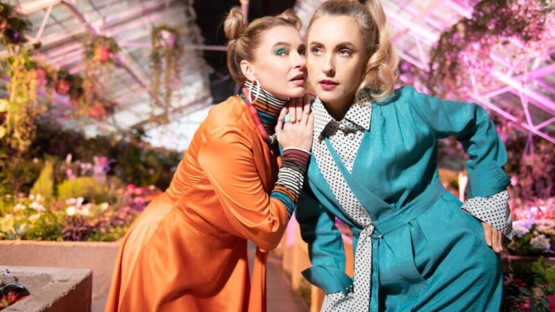 Moda PRL damska – najciekawsze trendy epoki